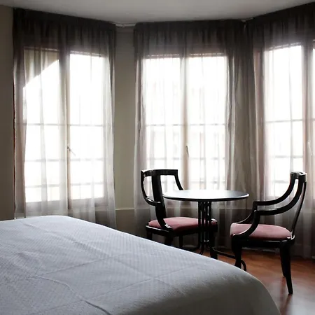 Boutique Rosal * اوفيدو